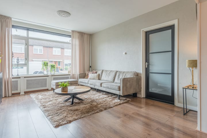 Foto 11 van Heidestraat 4