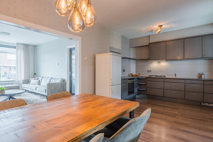 Foto 17 van Heidestraat 4