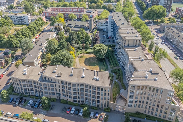 Foto 42 van Berlagelaan 20