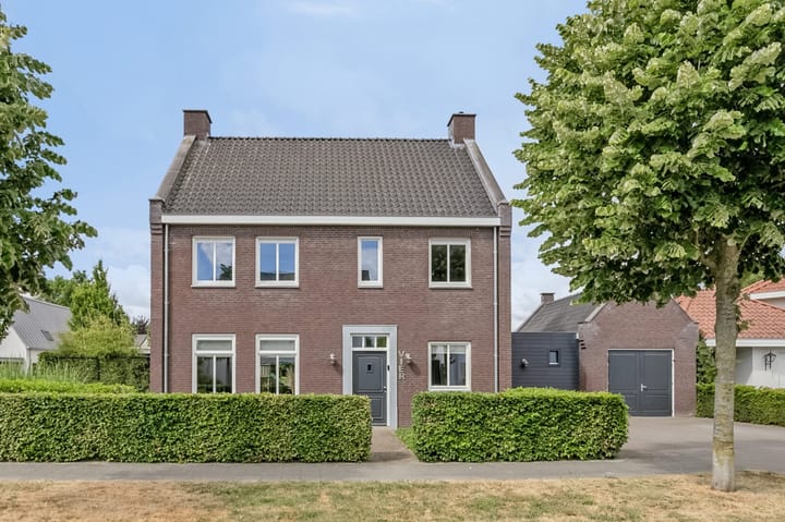 Foto 1 van Hageheld 4