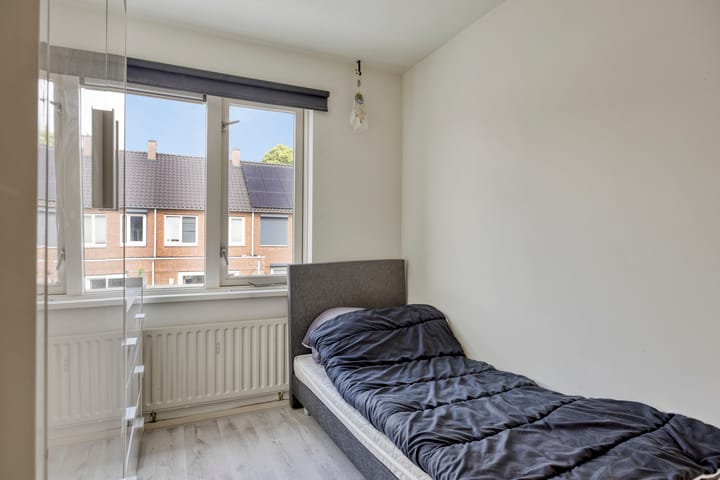 Foto 19 van Aert van Nesstraat 31