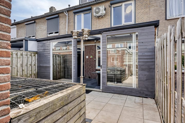 Foto 34 van Aert van Nesstraat 31