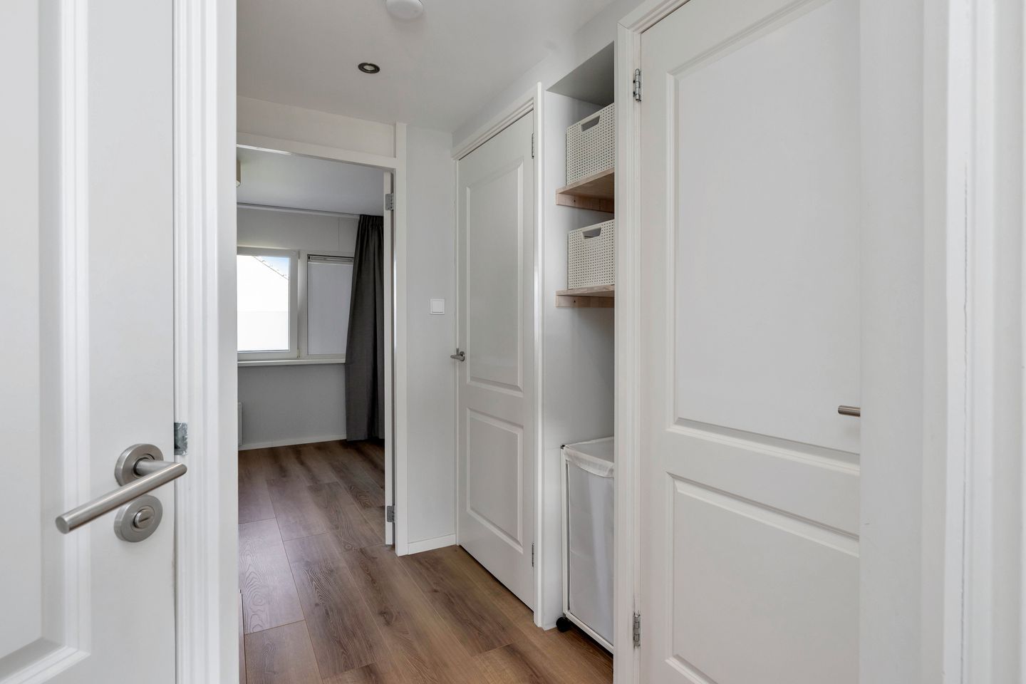 Photo 14 of Antoniszstraat 9