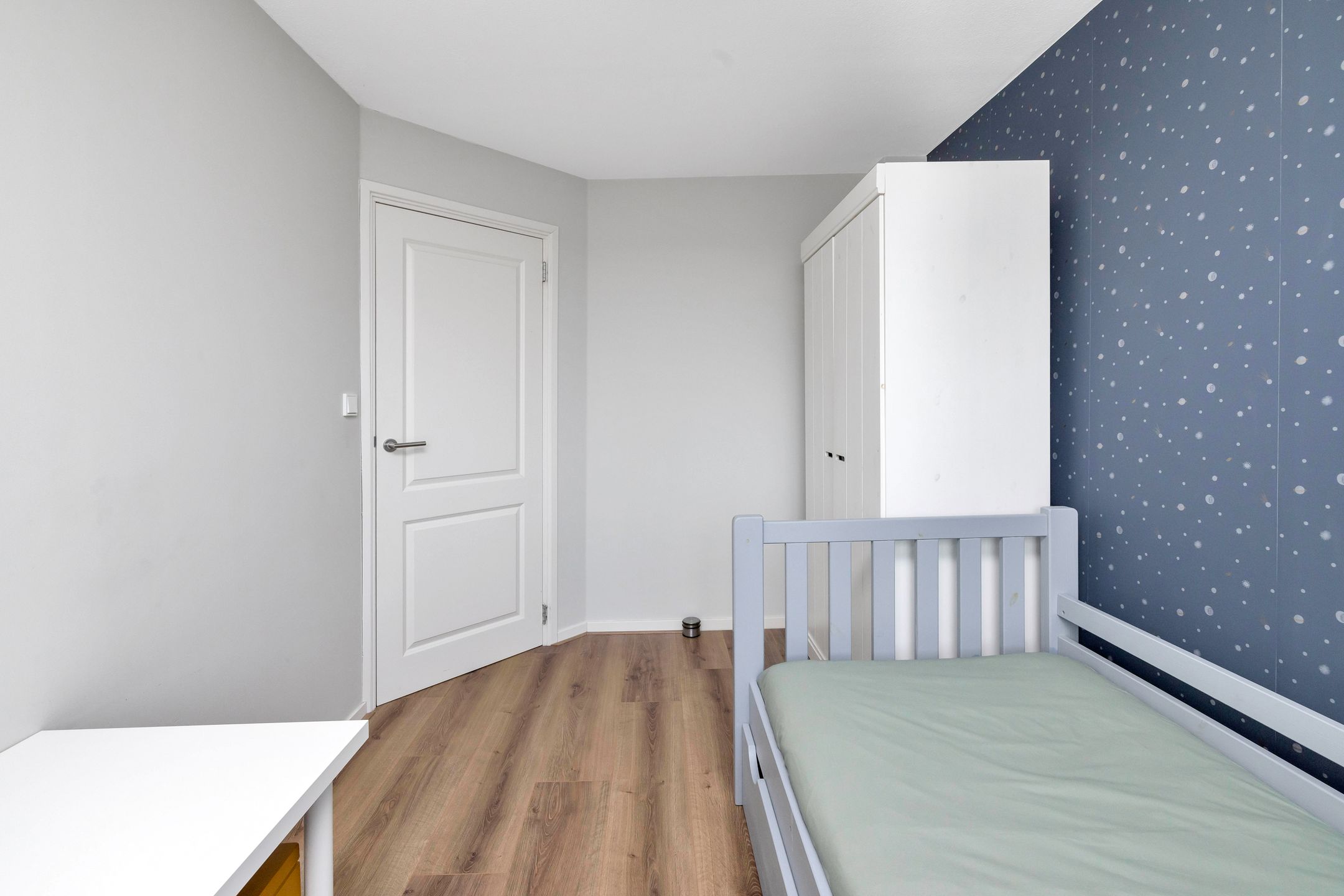 Photo 18 of Antoniszstraat 9