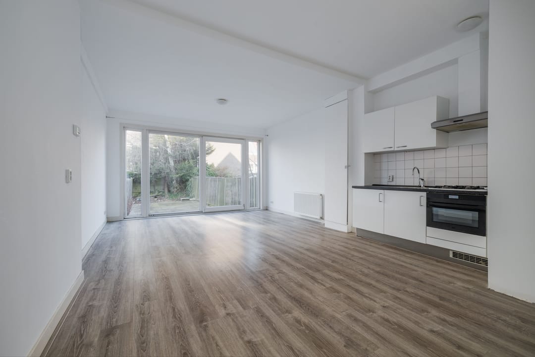 Photo 2 of Philips Willemstraat 16-A