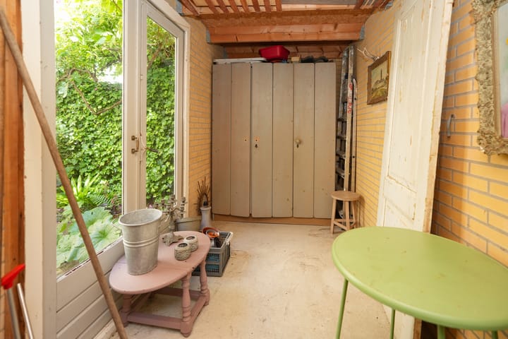 Photo 36 of Ten Hoetstraat 10-A