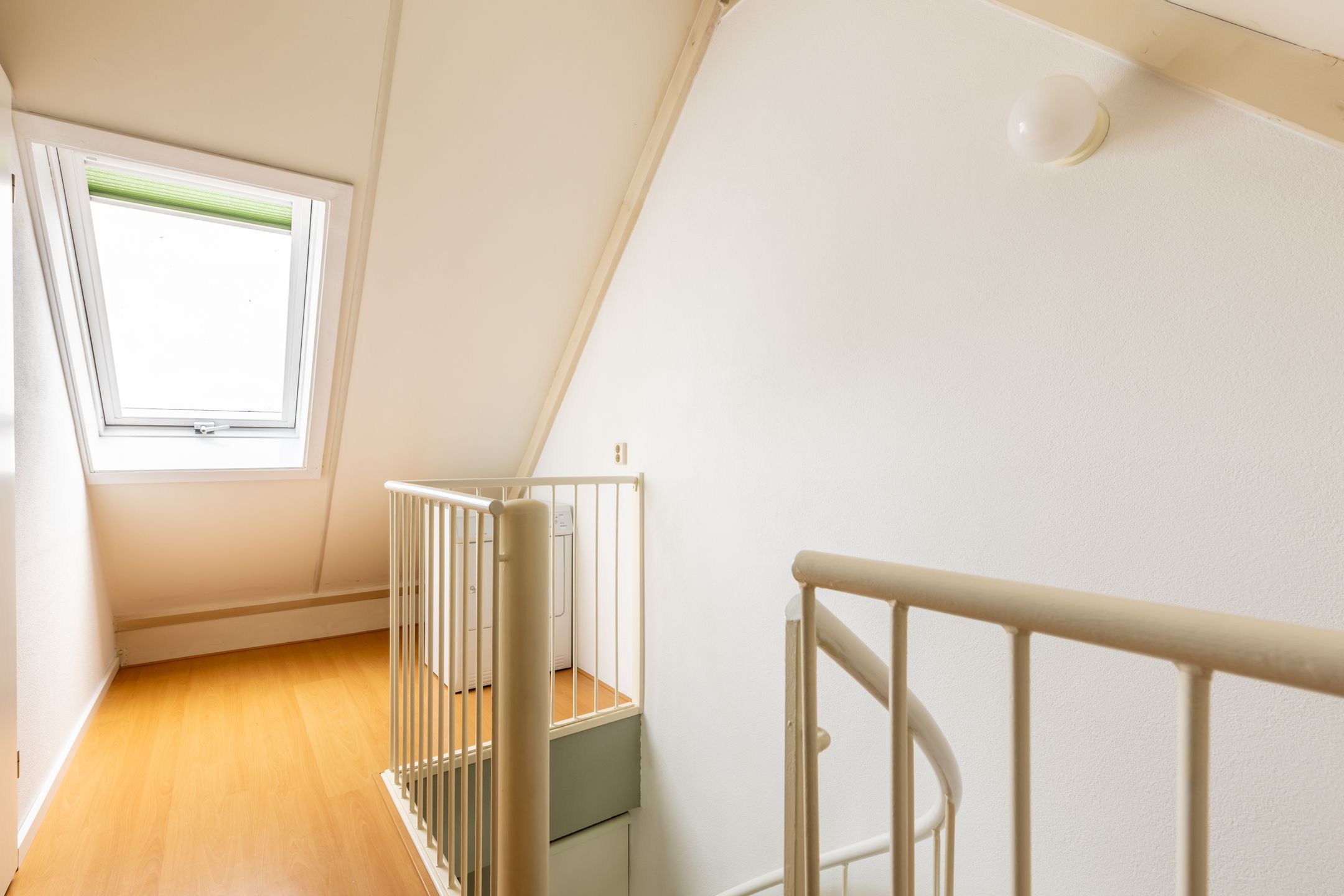 Foto 24 van Hoogvlietlaan 14-A