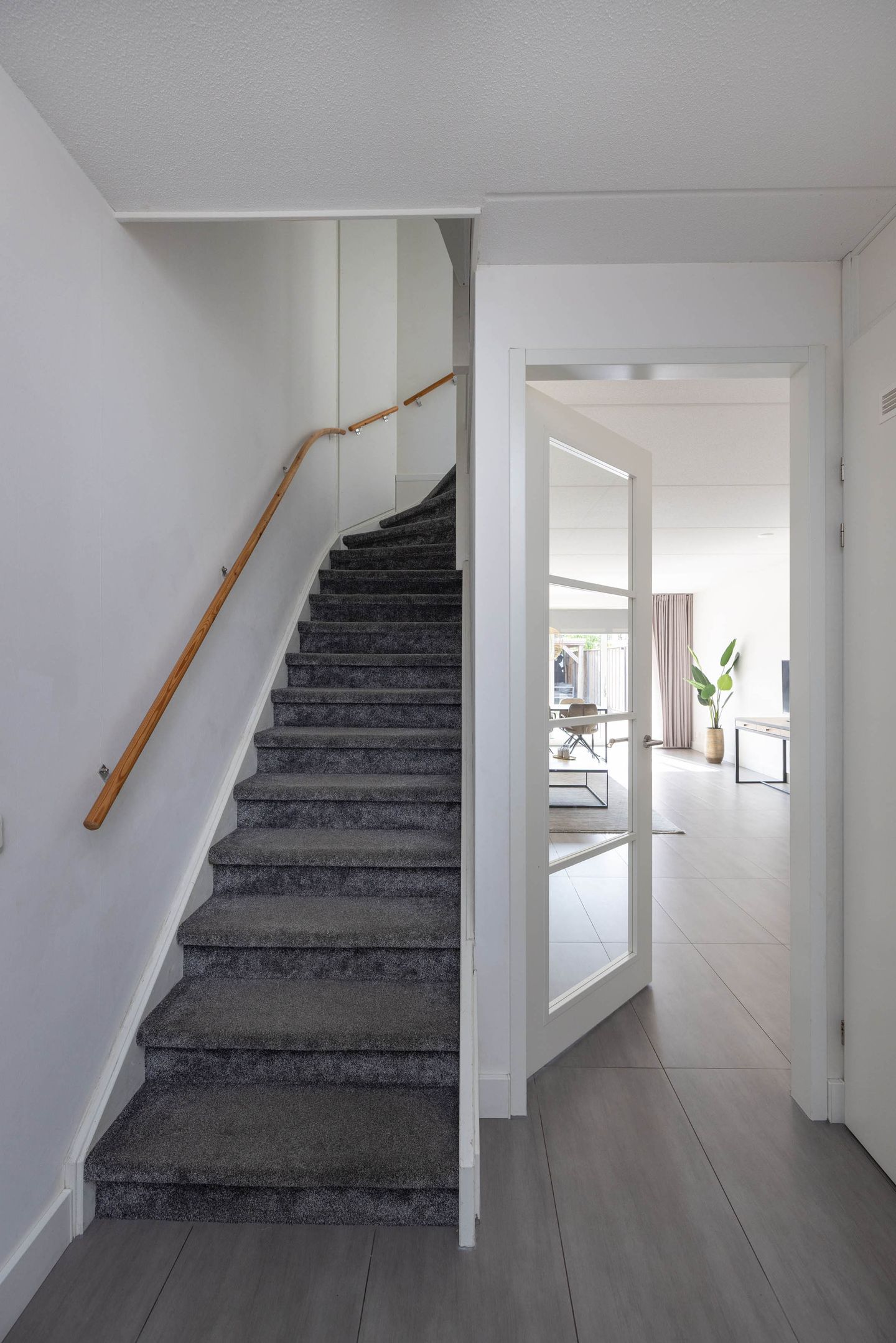 Photo 14 of Athenestraat 11