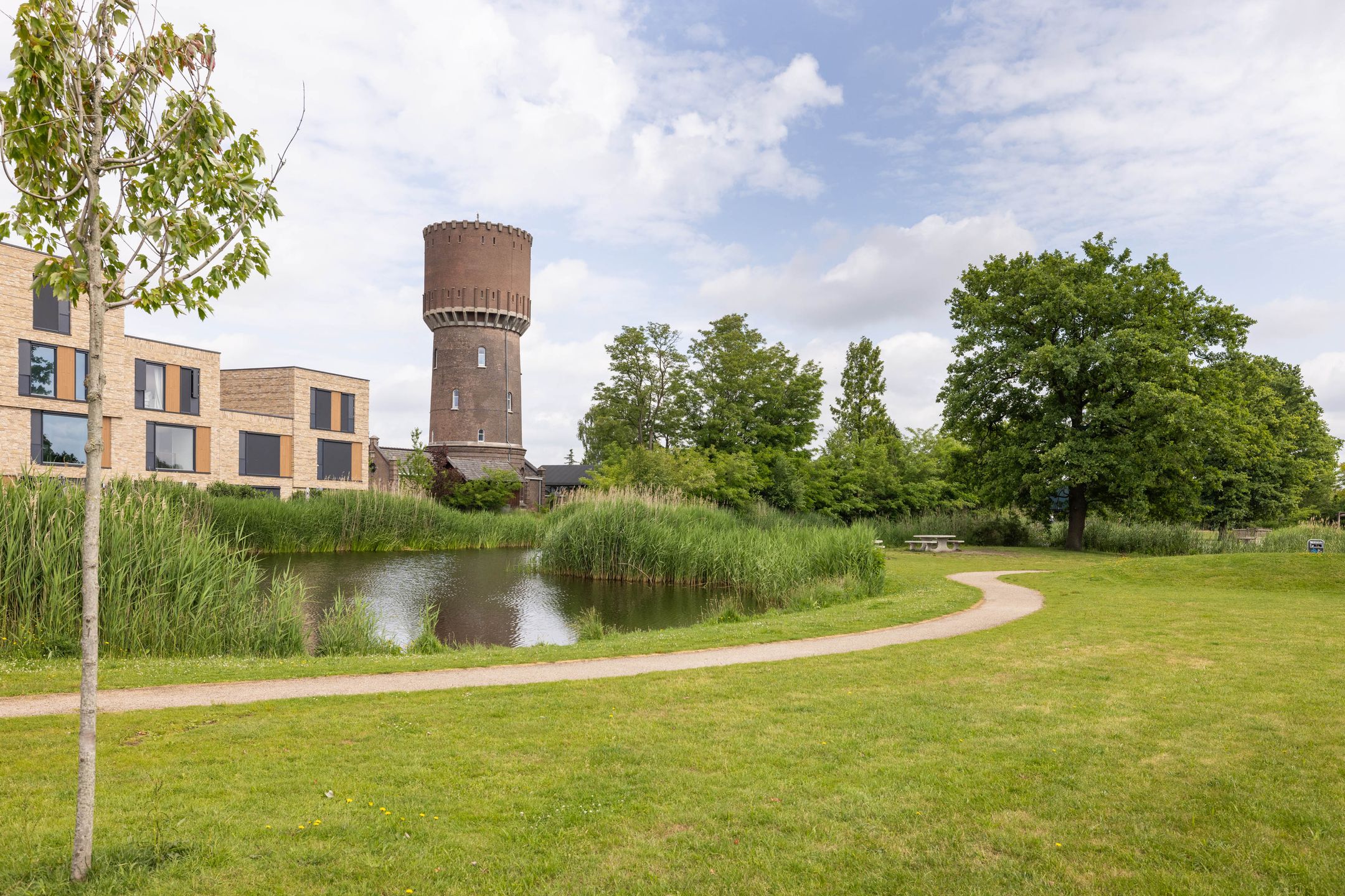 Photo 33 of Athenestraat 11