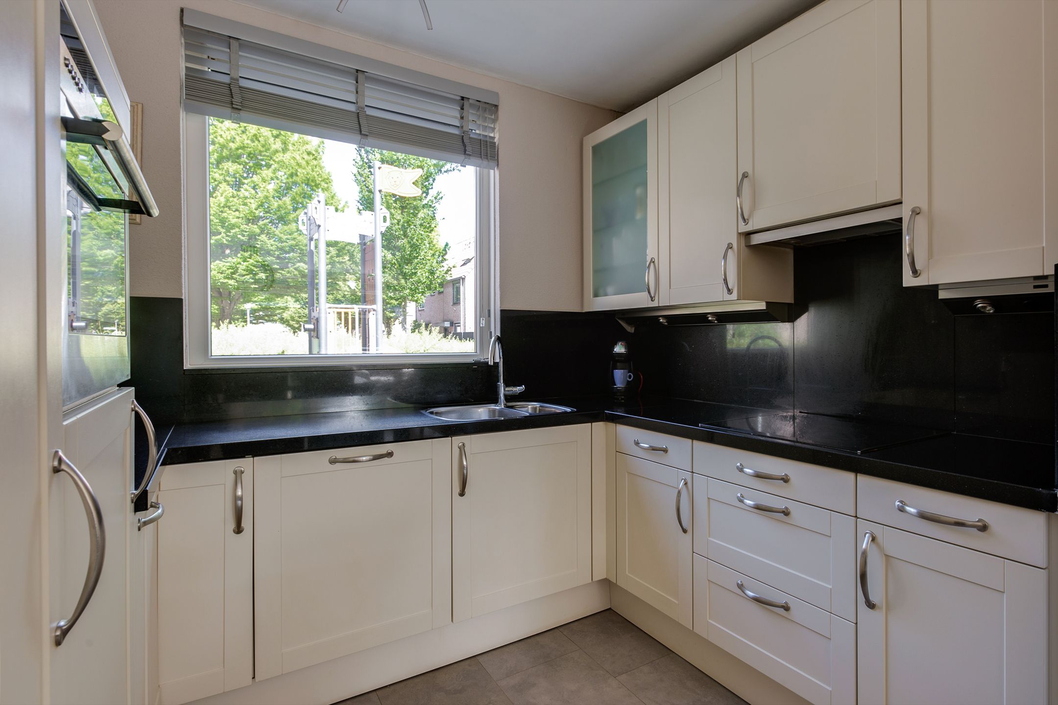 Photo 15 of Henri Laurensrade 36