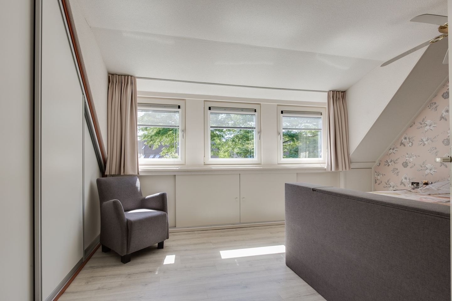 Photo 19 of Henri Laurensrade 36