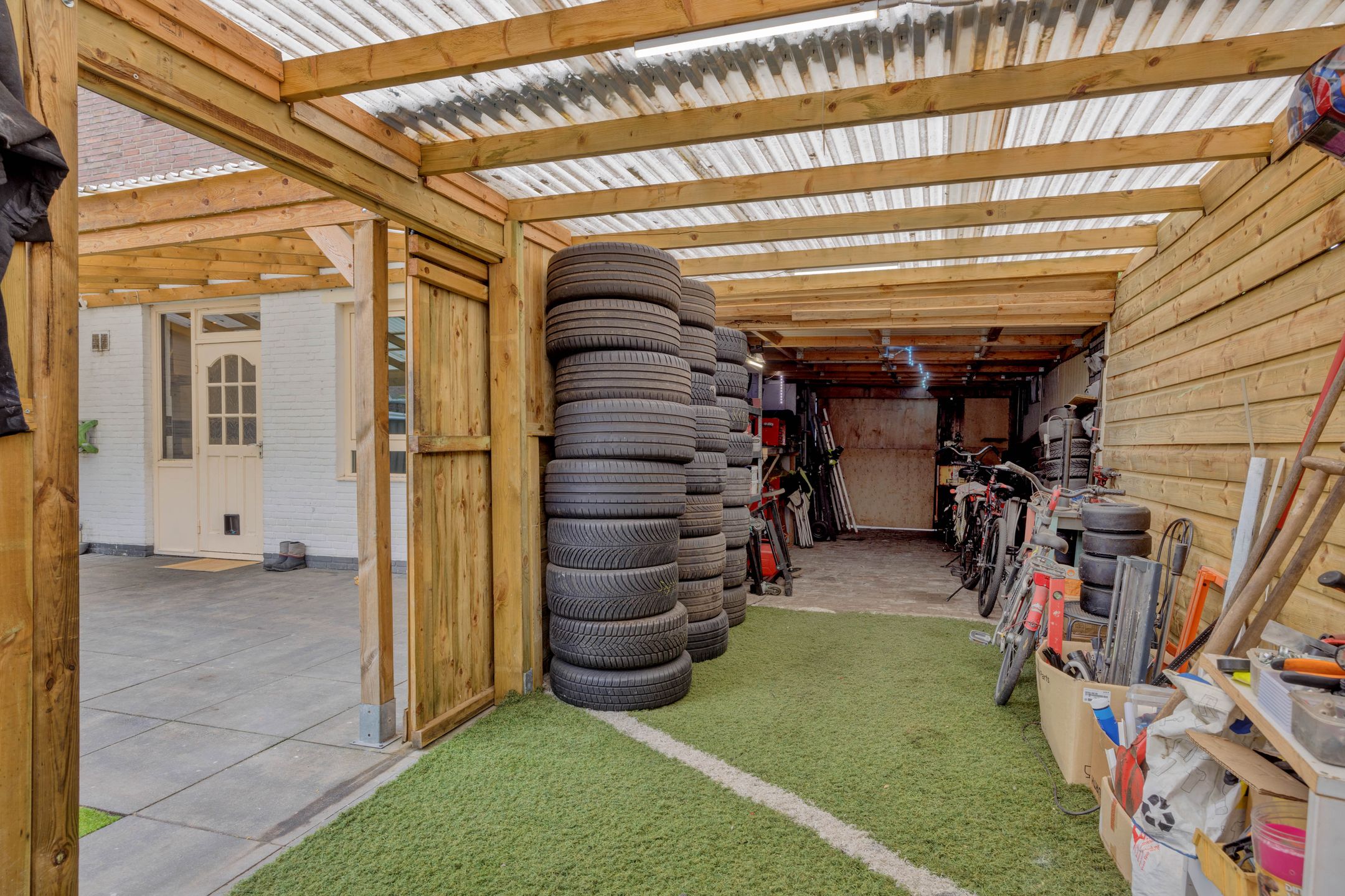 Foto 33 van Adriaen Brouwerstraat 9