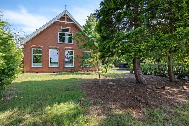 Foto 2 van Roderwolderweg 17