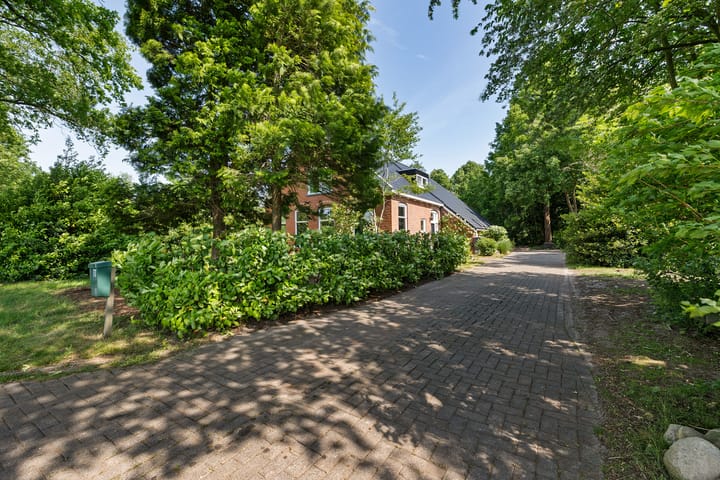 Foto 3 van Roderwolderweg 17