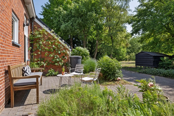 Foto 7 van Roderwolderweg 17