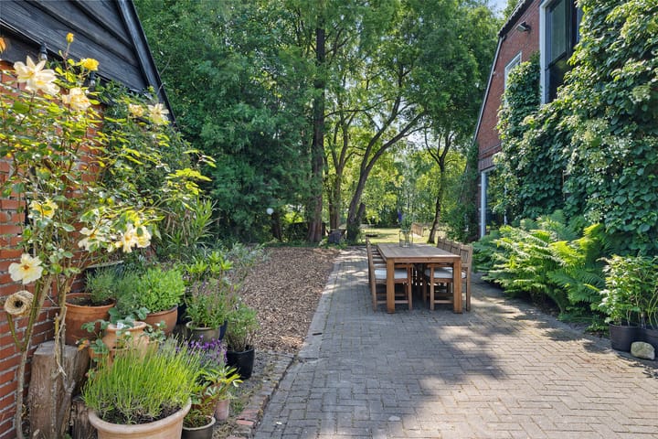 Foto 50 van Roderwolderweg 17