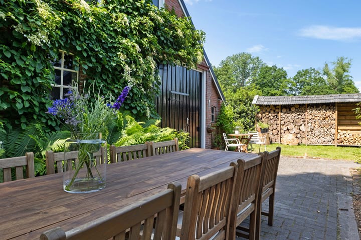 Foto 53 van Roderwolderweg 17