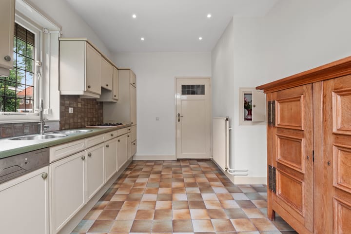 Foto 16 van Van Beresteijnstraat 15