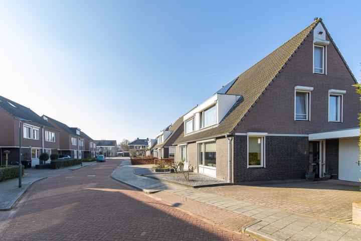 Foto 41 van Peerakker 2