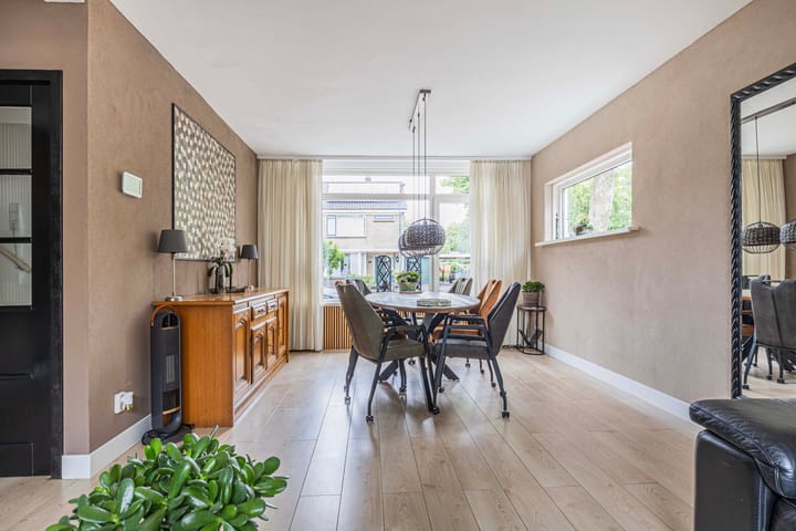 Foto 6 van Van Montfoortstraat 2