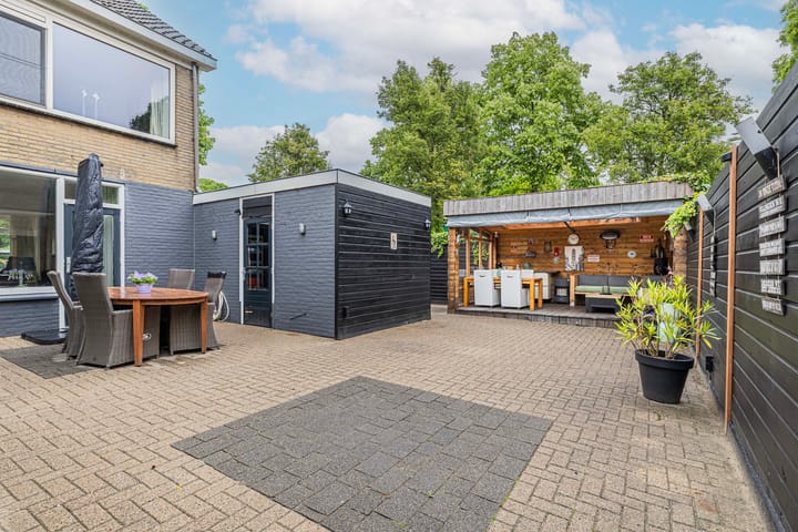 Foto 12 van Van Montfoortstraat 2