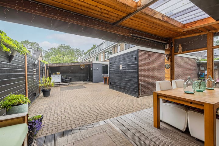 Foto 14 van Van Montfoortstraat 2