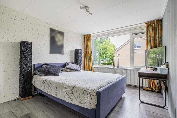 Foto 19 van Van Montfoortstraat 2