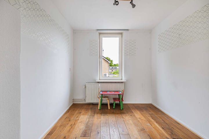 Foto 25 van Van Montfoortstraat 2