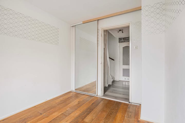 Foto 26 van Van Montfoortstraat 2