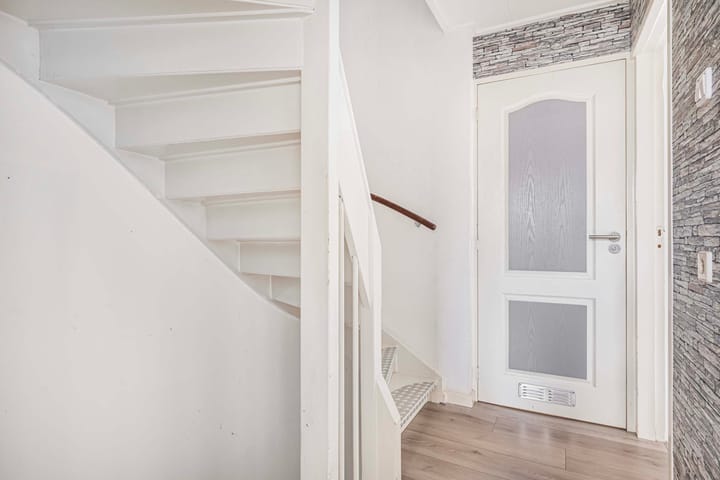 Foto 27 van Van Montfoortstraat 2