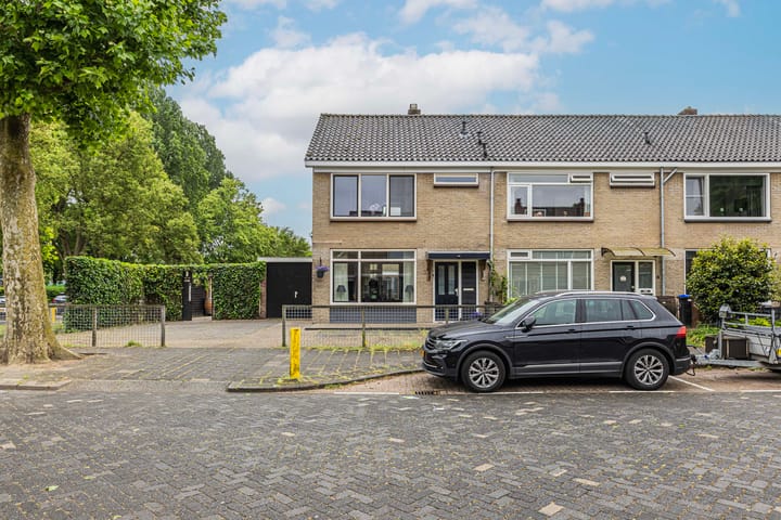 Foto 34 van Van Montfoortstraat 2