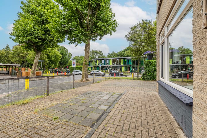 Foto 36 van Van Montfoortstraat 2