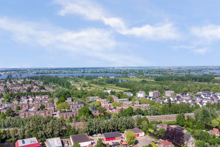 Foto 6 van Schweitzerplein 14