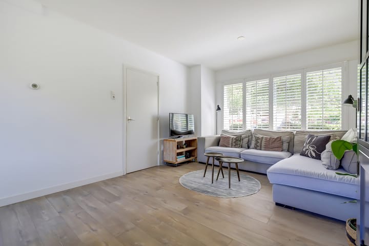 Foto 9 van Schweitzerplein 14