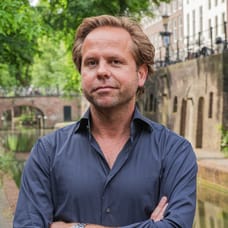 Arthur Covers  - Directeur