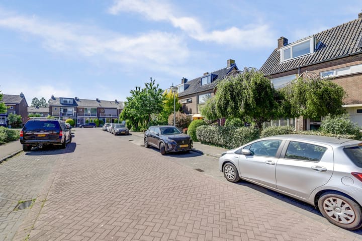 Foto 42 van Schweitzerplein 14