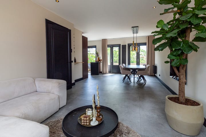 Photo 1 of Schimmelpenninckstraat 17