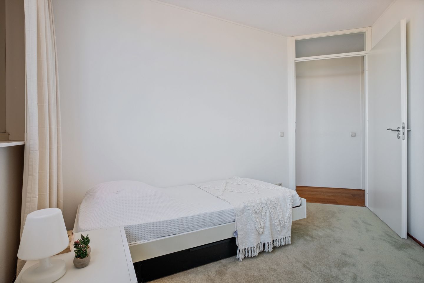 Foto 25 van Marthalaan 3-84