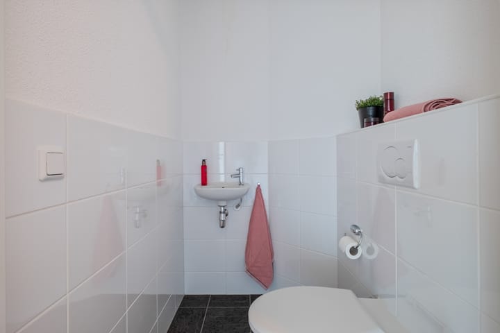 Photo 33 of Marthalaan 3-84