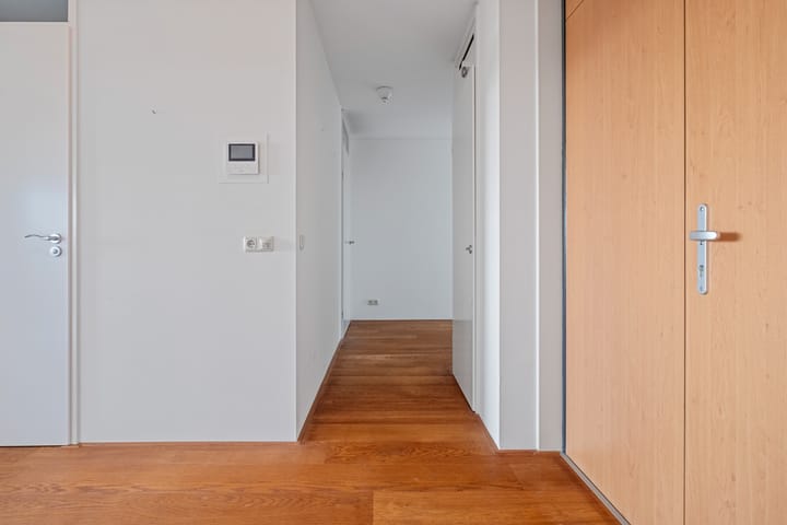 Photo 37 of Marthalaan 3-84