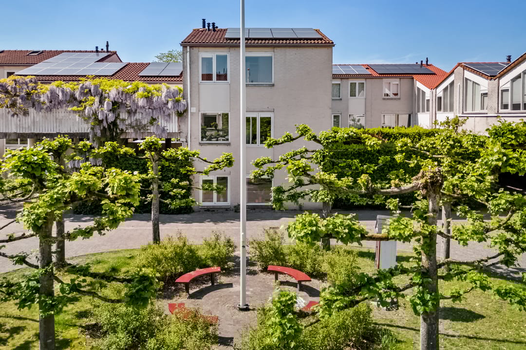 Foto 1 van Gesloten Stad 8