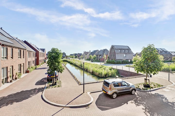 Photo 38 of Rozenhofstraat 44