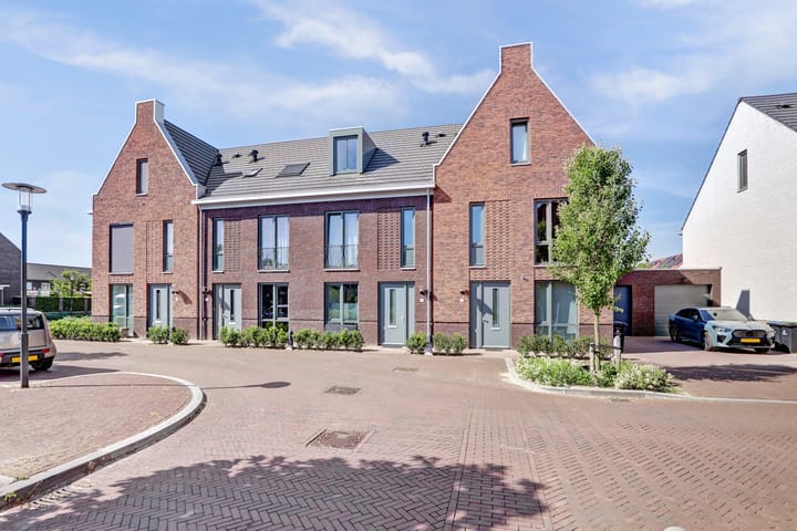 Photo 39 of Rozenhofstraat 44