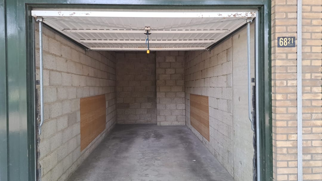 Photo 2 of Malvert 6821