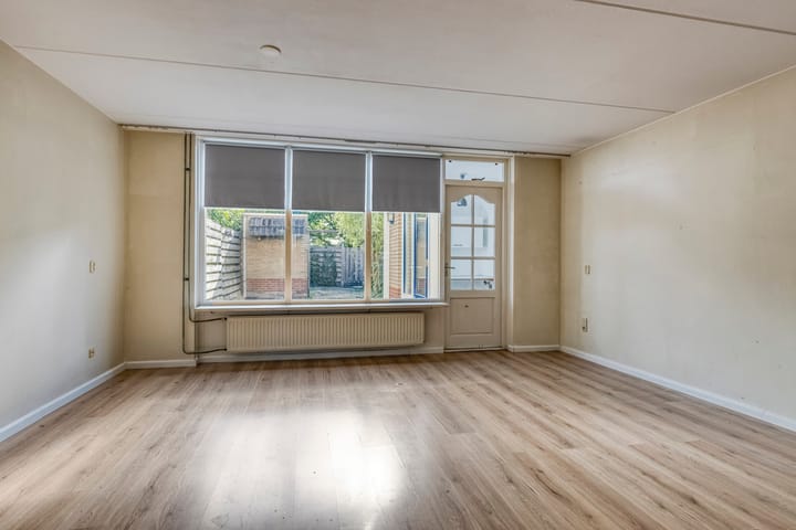 Foto 8 van Staringplein 6