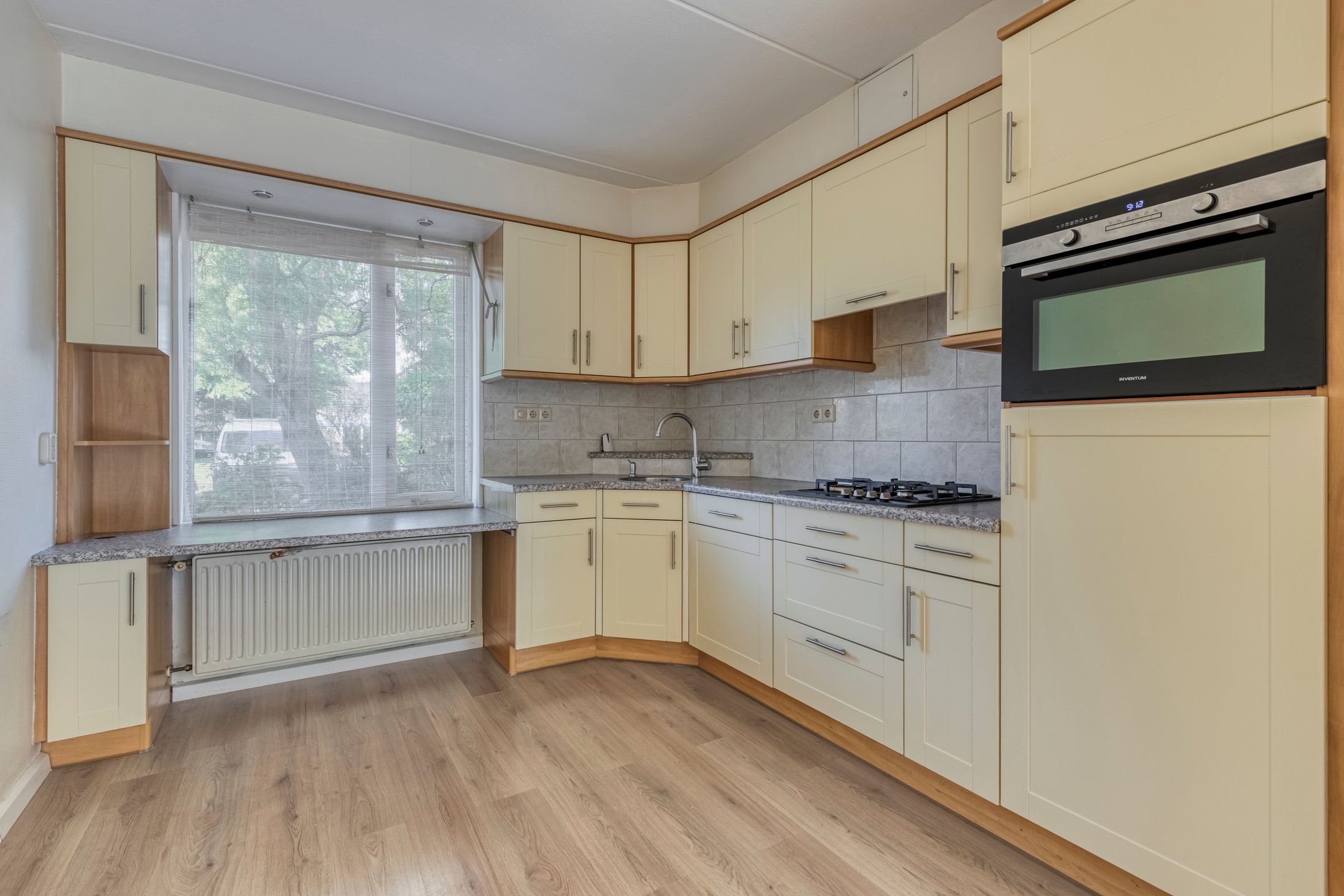 Foto 12 van Staringplein 6