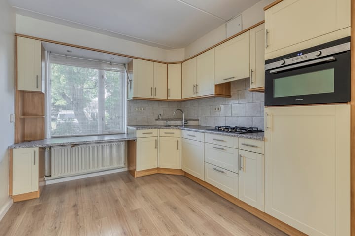 Foto 12 van Staringplein 6