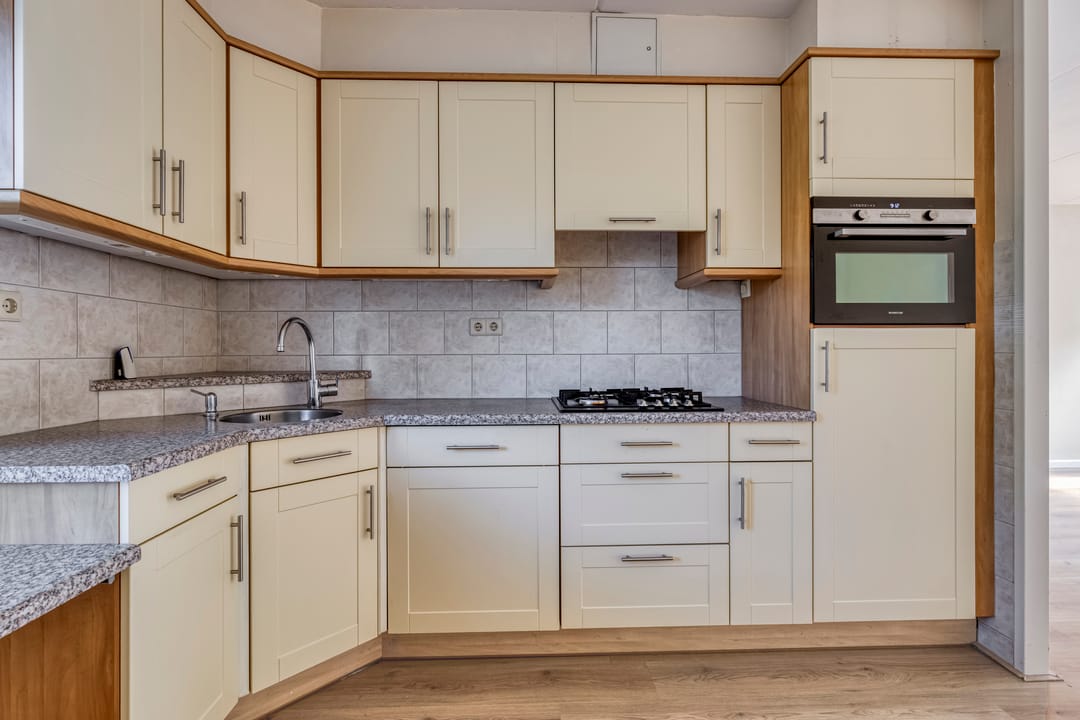 Foto 13 van Staringplein 6