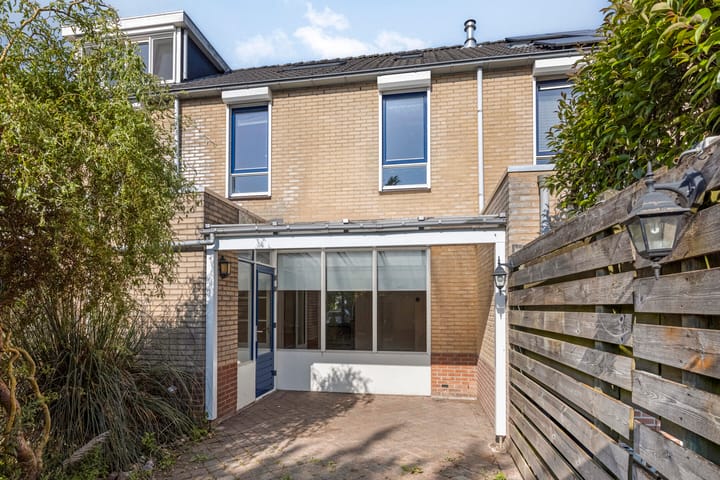 Foto 29 van Staringplein 6