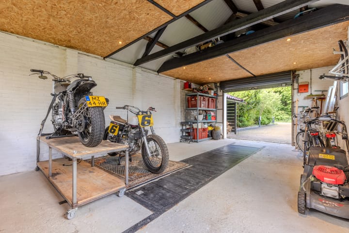 Foto 37 van Helmhorstweg 7